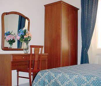 Amoromaonline Bed & Breakfast Rom