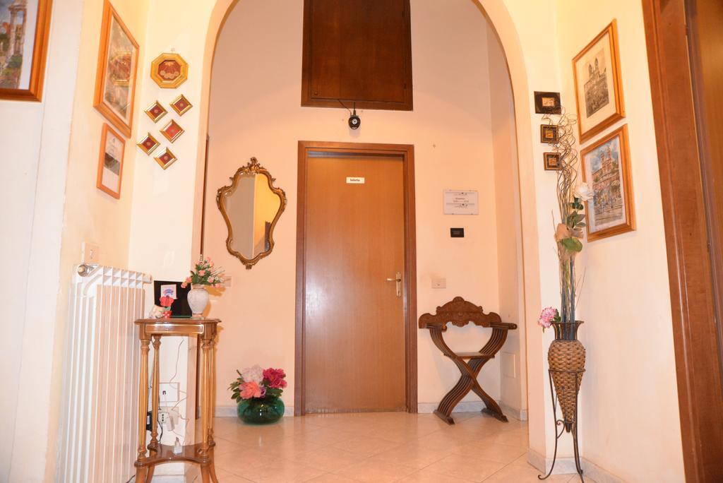 Amoromaonline Bed & Breakfast Rom